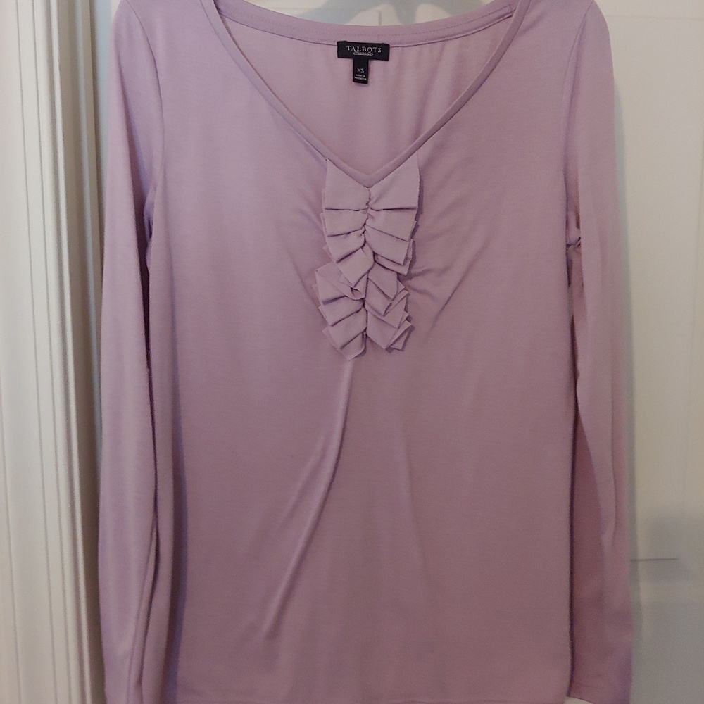 🌺3/$25 - Talbots Lavendar Top🌺